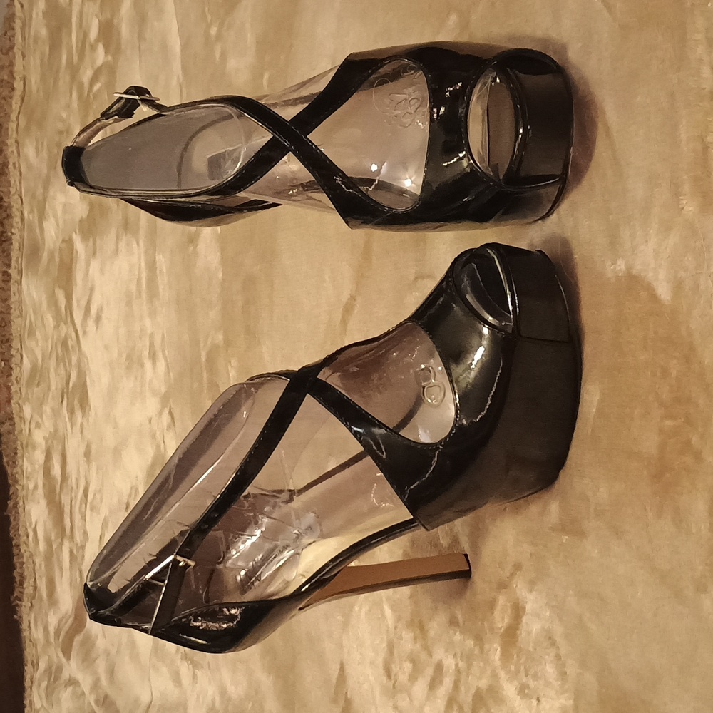 Size 8 INC- International Concepts heels